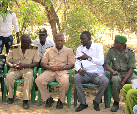 CREATE! Country Representative Omar Ndiaye Seck (white shirt) helped organize a very important site visit from local, regional, and national governmental authorities to CREATE!’s partner community of Diender. These dignitaries included (l-r) the Sous-Préfet of Ouadiour, the Préfet of Gossas, and the Lieutenant in charge of the local office of the Senegalese Department of Water and Forestry.  The delegation also included the Head of the Department of Agriculture of Gossas.
