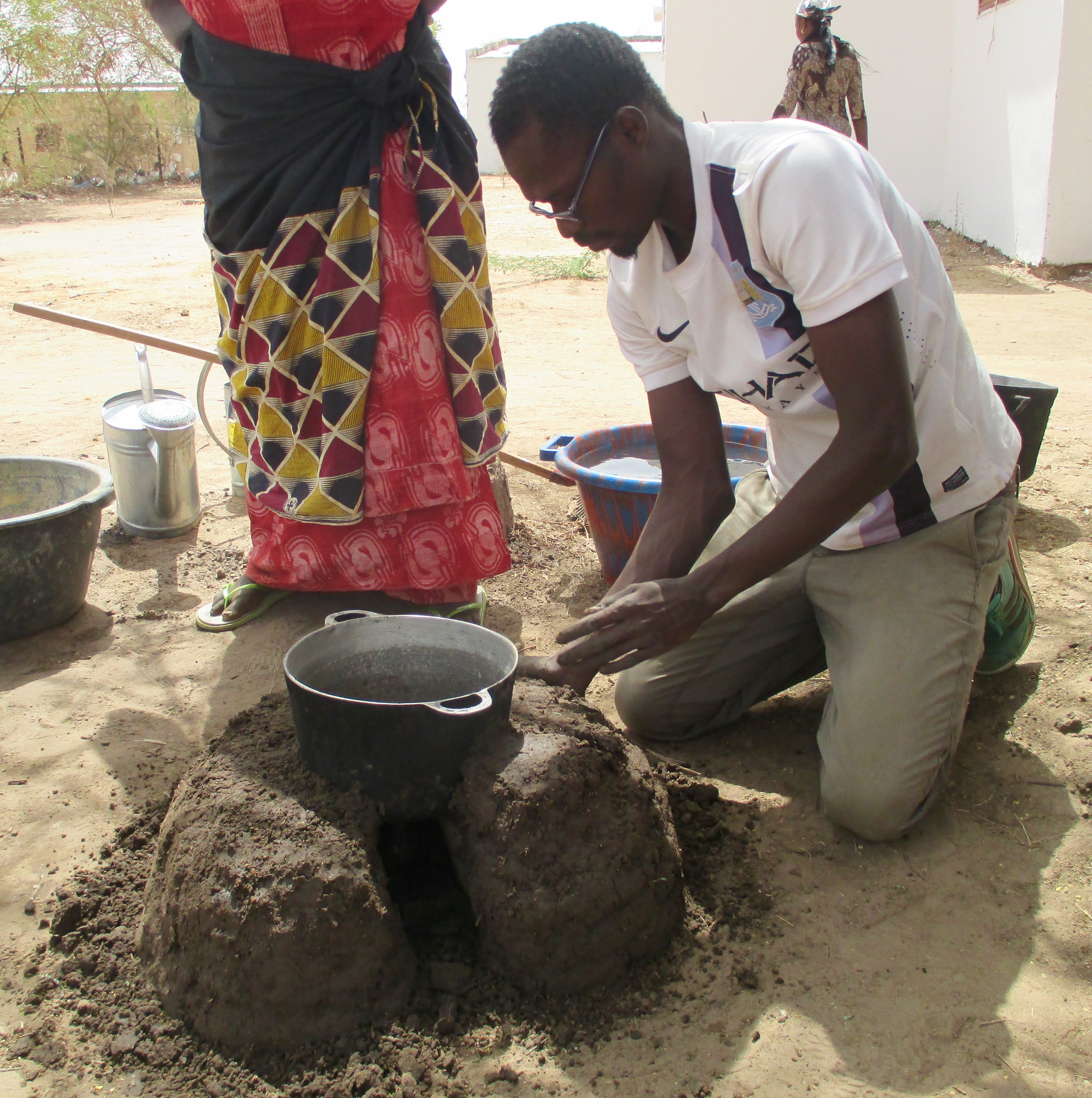 Shaping the cookstove