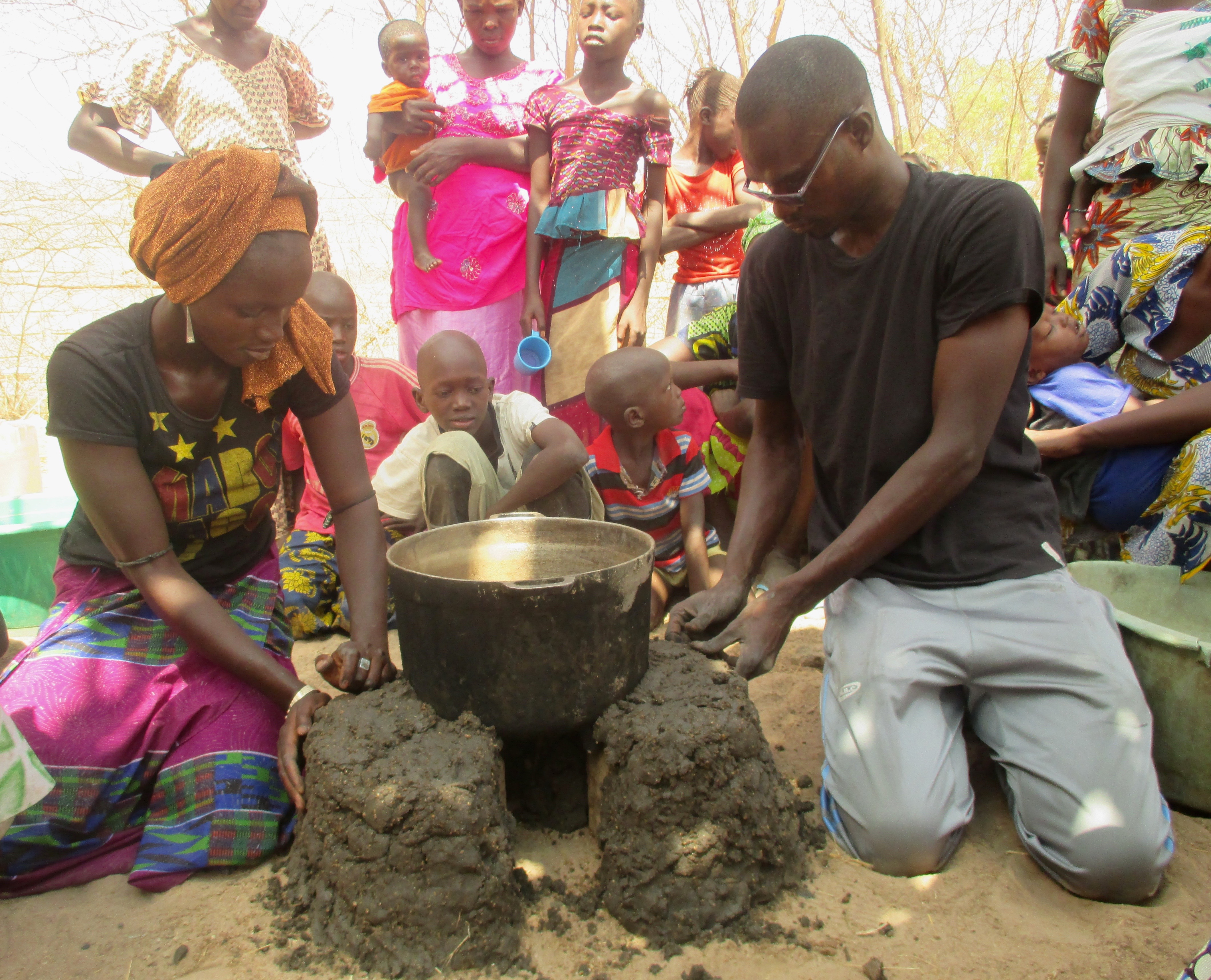 Building cookstove