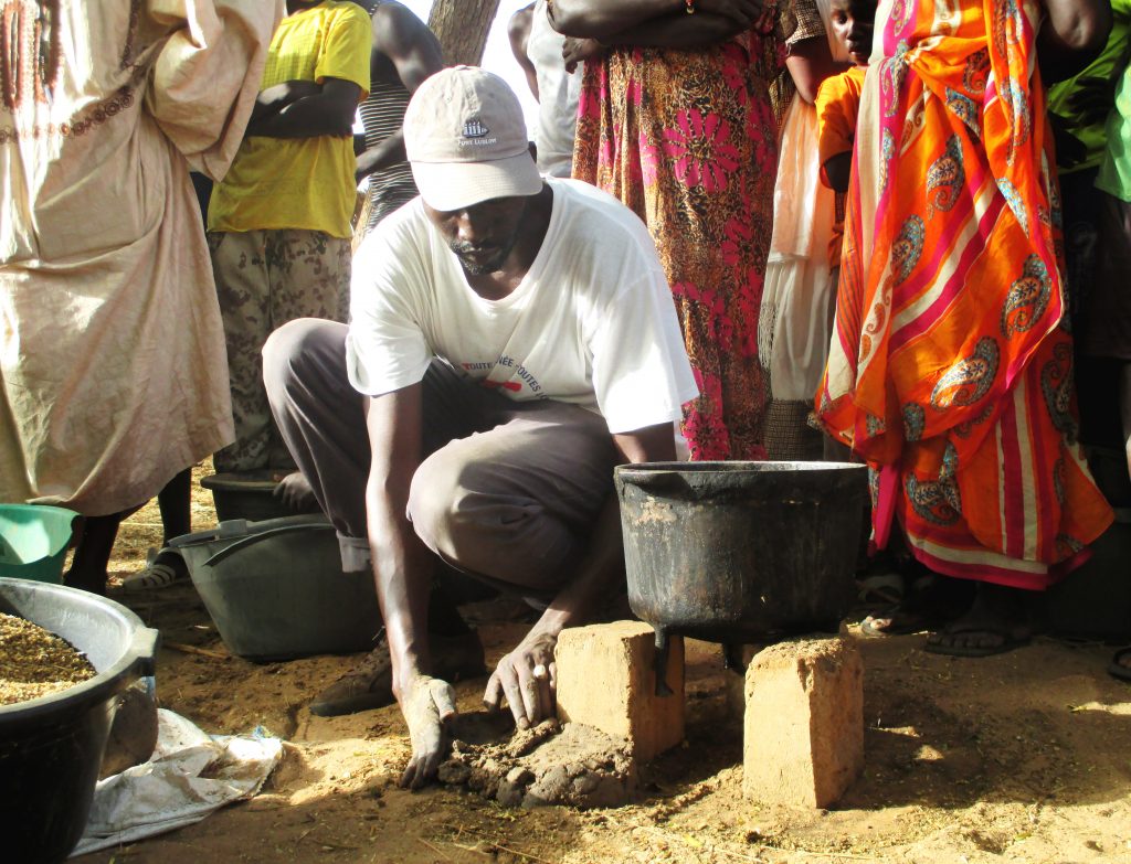 Clay-sand improved cookstoves: Building cookstove walls